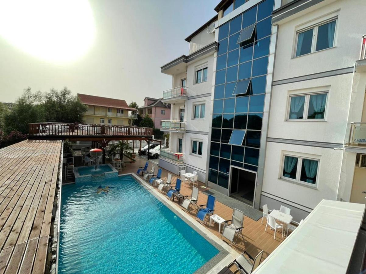 Brian Hotel Велипойе Экстерьер фото