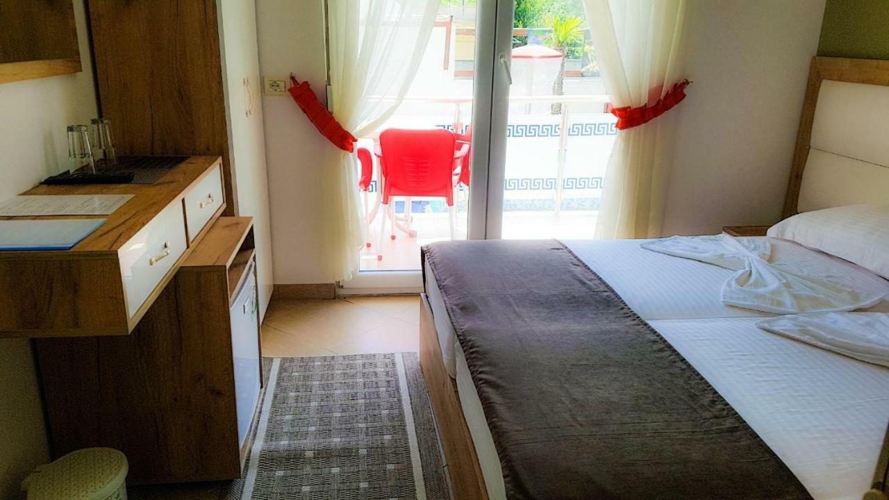 Brian Hotel Велипойе Экстерьер фото