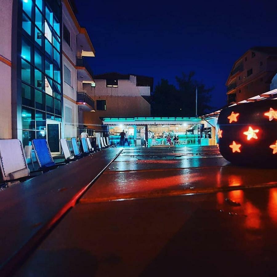 Brian Hotel Велипойе Экстерьер фото