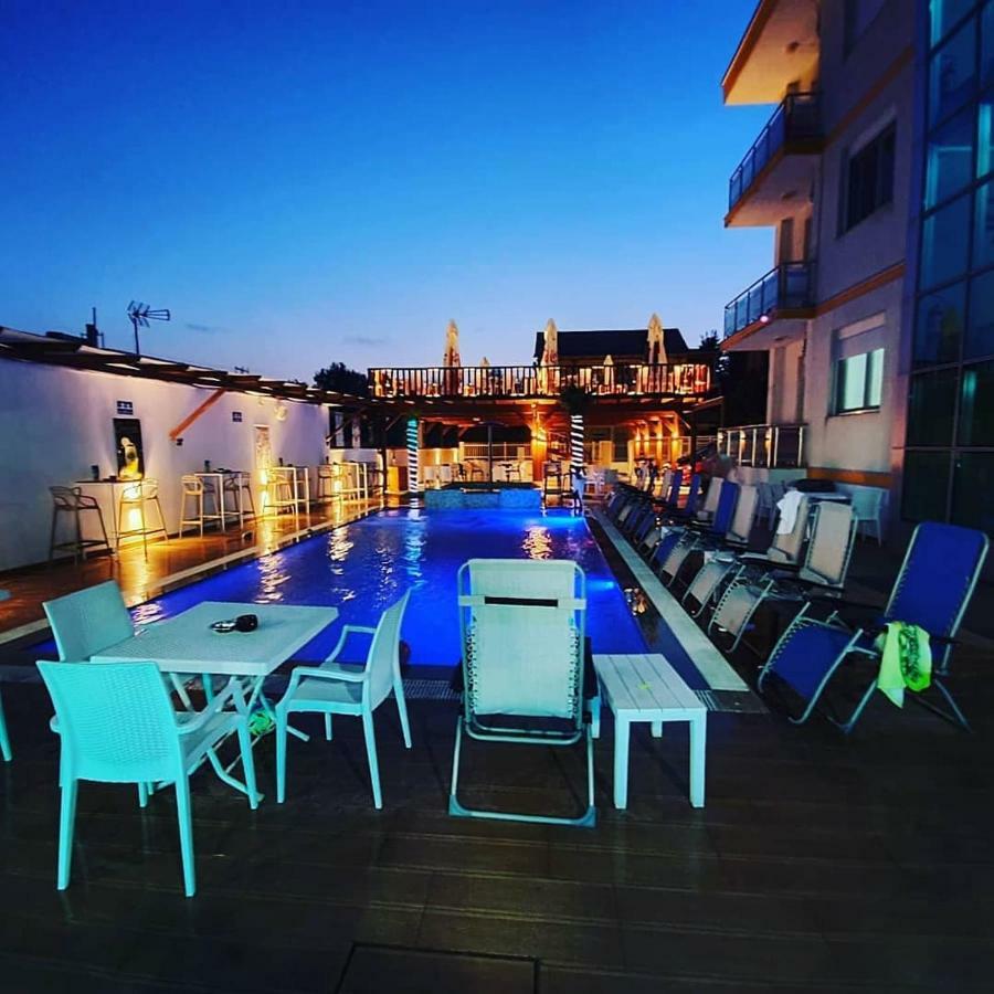 Brian Hotel Велипойе Экстерьер фото